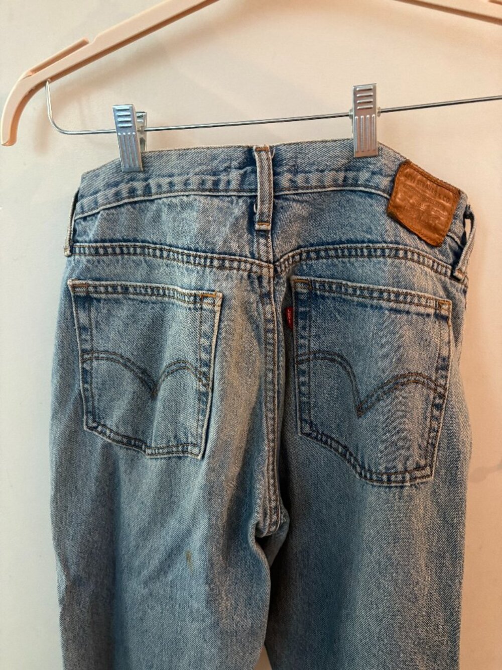 Levi's Premium Wedgie Straight Jeans Raw Hem Sz 28